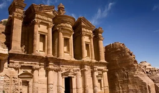 petra1.webp